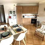Les Pins Bleus By Interhome Διαμέρισμα