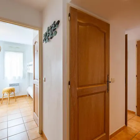 Les Pins Bleus App-02 By Interhome Sainte-Maxime