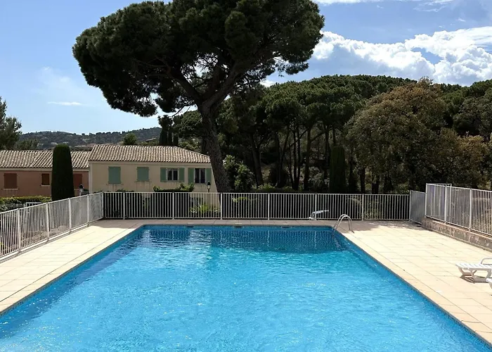 Les Pins Bleus By Interhome Appartamento