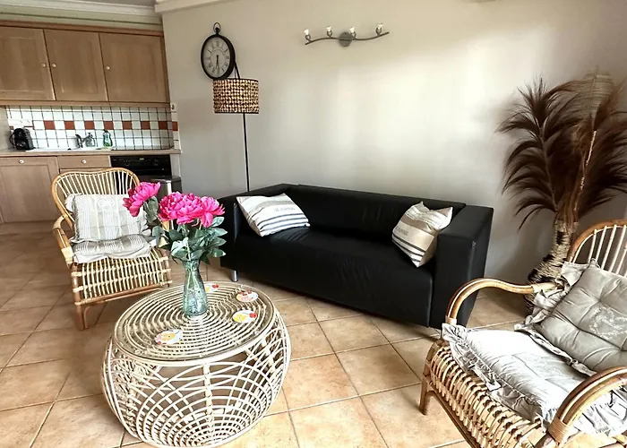 Les Pins Bleus By Interhome Appartement