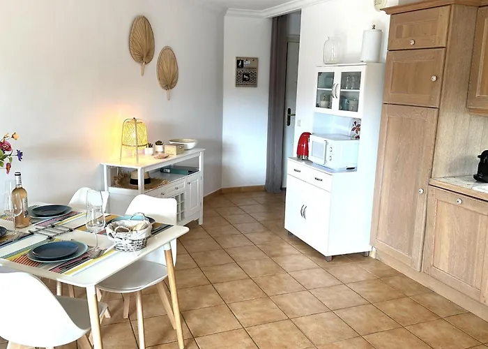 Appartamento Les Pins Bleus By Interhome
